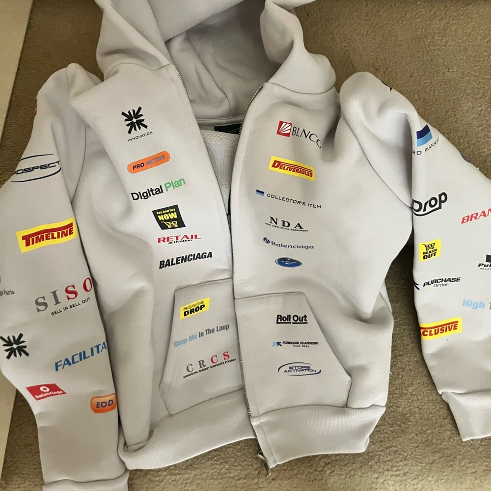 Balenciaga Light Gray Logo-Patch Zip Hoodie BRAND NEW WITH TAGS. Best price.